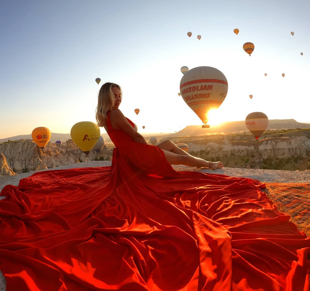 PROFESYONEL FOTOĞRAF ÇEKİMİ & UÇAN ELBİSE
